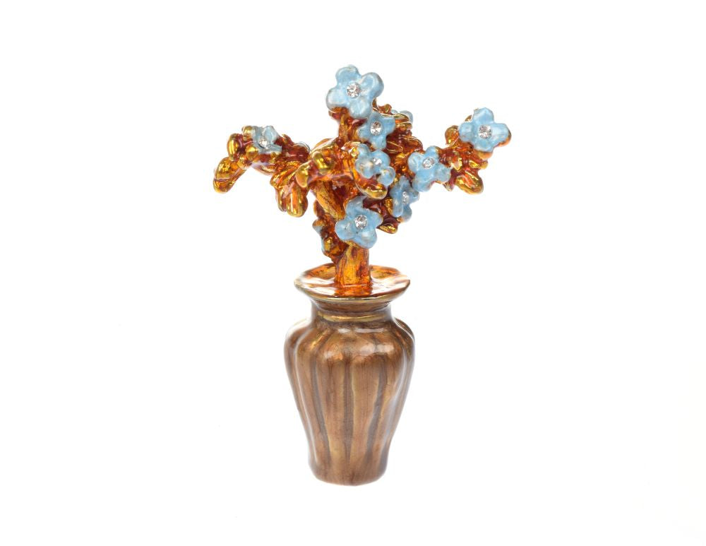 Area Purple Easter Egg with flower vase