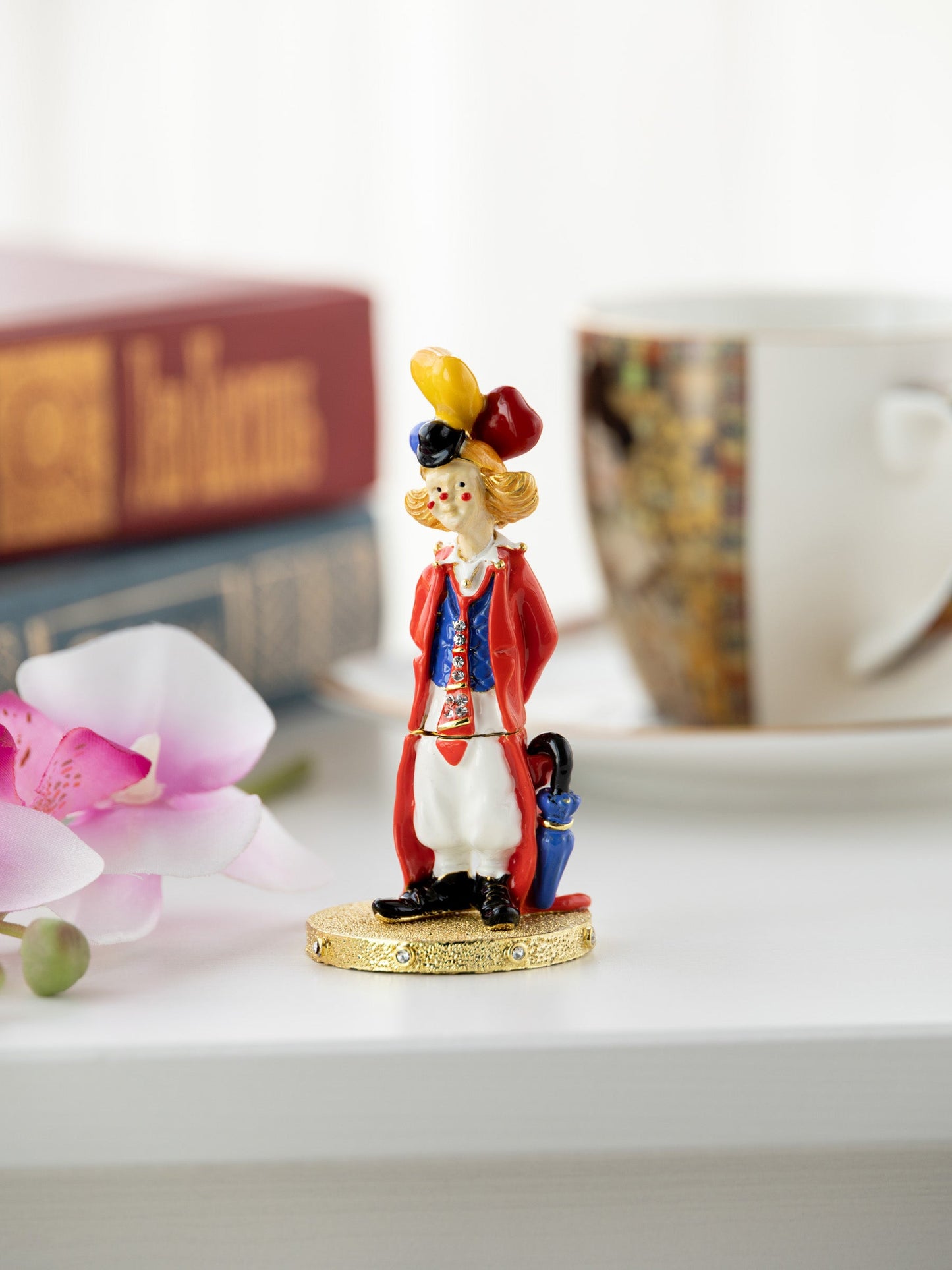 Area Clown with Umbrella trinket box