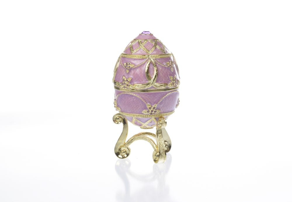 Area Purple Easter Egg with flower vase