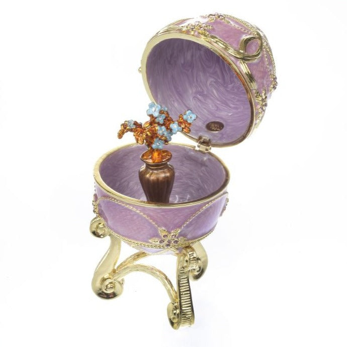 Area Purple Easter Egg with flower vase
